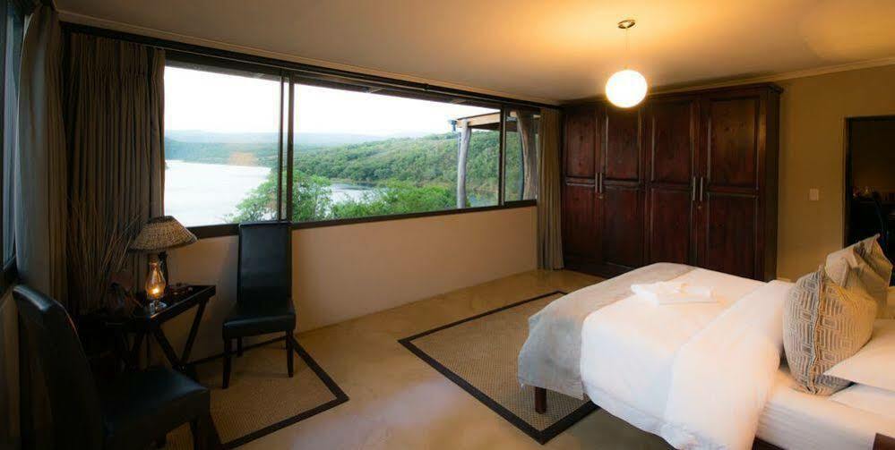 African Safari Lodge *